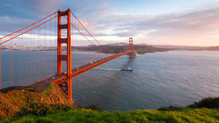 Fototapeta na wymiar Golden Gate Bridge Sunset Panorama