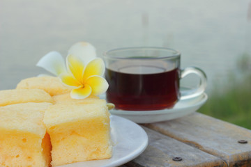 Butter cake and hot tea