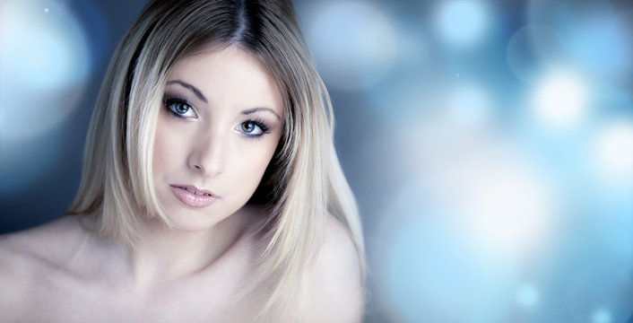 Ragazza bionda sensuale sogno