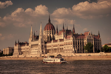 Fototapeta na wymiar old style photo, sunset at Budapest Parliament, Hungary