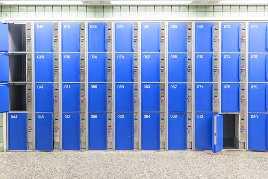 locker at the station