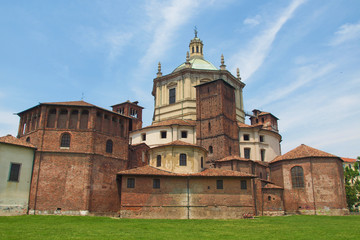 Fototapeta na wymiar Kościół San Lorenzo, Mediolan