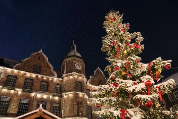 Weihnachtsmarkt Marktplatz Rathaus Düsseldorf © qphotomania