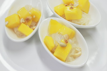 Mango sticky rice