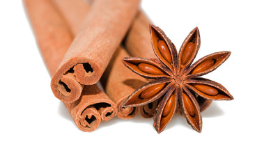 Obraz na płótnie Canvas Star anise and cinnamon