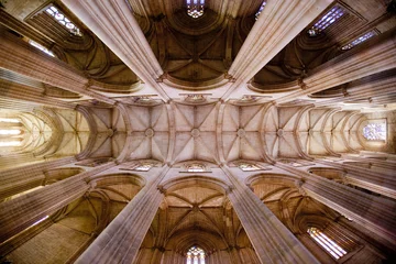 Schilderijen op glas interior of Santa Maria da Vitoria Monastery, Batalha, Estremadu © Richard Semik