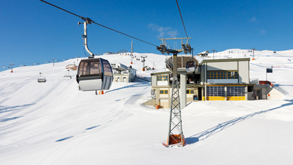 Fototapeta na wymiar Ski Resort w Południowy Tyrol, Włochy