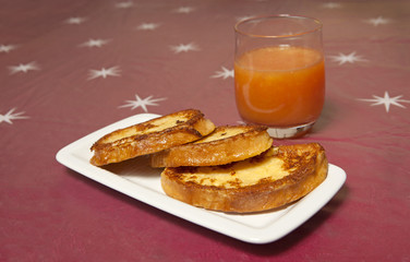 Roasted bread breakfast