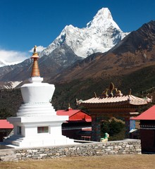 Stupa in Tengboche monastery with mount Ama Dablam