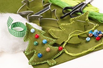 Do it yourself felt Christmas tree