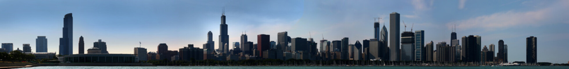 Fototapeta na wymiar Chicago miasta w dzień z przystani i centrum miasta