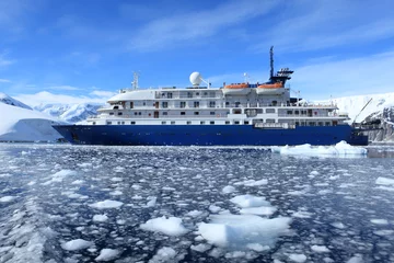 Fotobehang Antarktiskreuzfahrt © hecke71