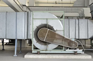 Photo sur Plexiglas Bâtiment industriel Huge motor blower for chiller