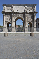 Obraz premium Constantin gate in Rome, Italy