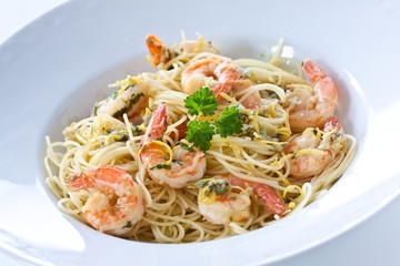 Spaghetti mit Zitronenscampi