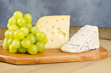 Cheese and Green Grapes