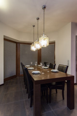 Ruby house - Table in a dining room