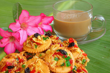 Crackers, dried fruits and hot coffee