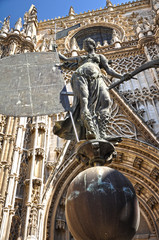 Catedral de Sevilla, copia del Giraldillo