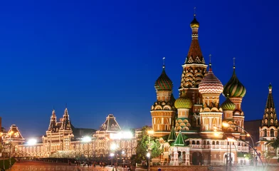 Foto op Plexiglas Nachtzicht op het Rode Plein en de Sint-Basiliuskathedraal in Moskou © Ekaterina Belova