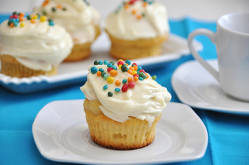 Buttercreme Cupcake mit Streusel