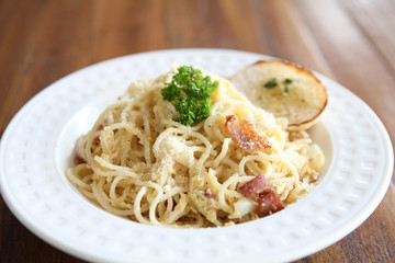 Spaghetti Carbonara with bacon and cheese