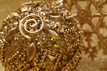 gold christmas balls