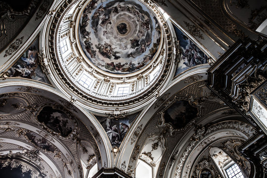 Basilique Santa Maria Maggiore de Bergame, Italy