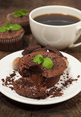 Chocolate cake with nuts and mint