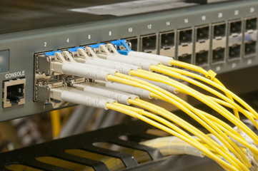 data transfer by optical fiber