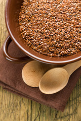 Linseed oil and flax seeds