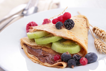 crepe with fruit and chocolate