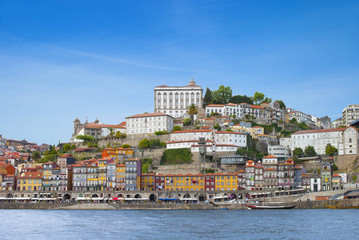Fototapeta na wymiar Porto city and river Douro, cityscape
