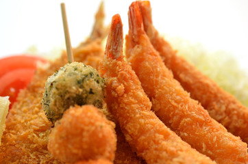 揚げ物盛合わせ