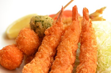 揚げ物盛合わせ