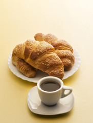 coffee with corissants