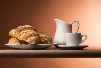 coffee with corissants