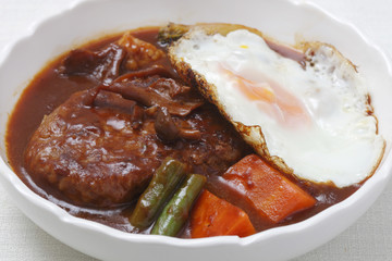 煮込みハンバーグ