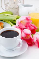 Elegantly served breakfast