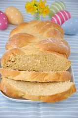 Ostern Briochestriezel