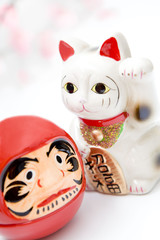 招き猫とダルマ