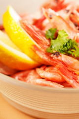 shrimps with lemon