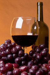 Fototapeta premium Glass of red wine