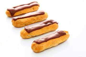 Éclairs au chocolat