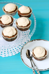 Coffee cakes with frosting