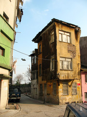 house in Istanbul's slums