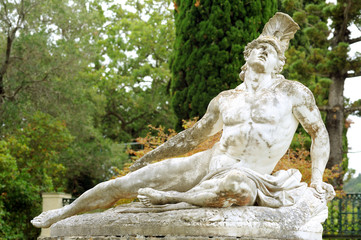 Fototapeta na wymiar Statua Achiles umierających