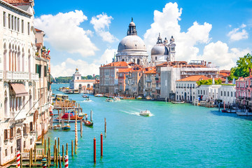 Naklejka premium Canal Grande i Bazylika Santa Maria della Salute, Wenecja, Włochy