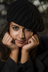 Fototapeta premium beautiful girl in a autumn seasonal setting