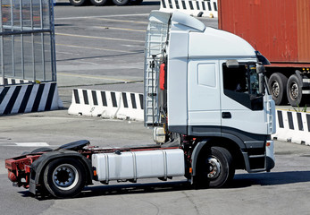 truck without trailer
